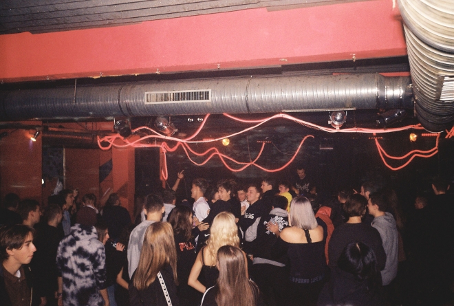 15 Addict club tour Ostrava Barrák Nobodylisten Kewu